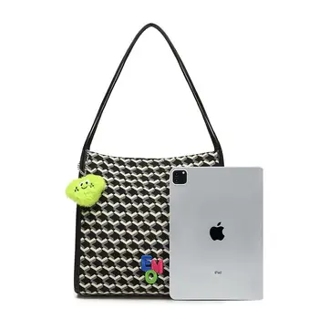 Неподправена лека луксозна чанта в емо стил, луксозен марка, лесна и универсална поясная чанта, женски тренд от висок клас