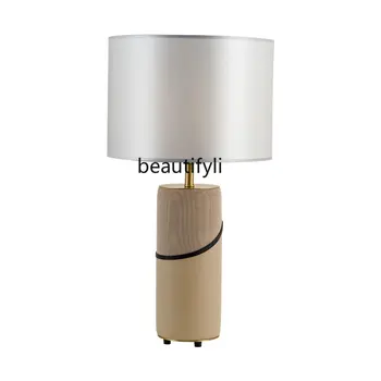 Светлината на настолна лампа Луксозна Нова Висококачествена нощна лампа за дневна, спални, скандинавски дизайн, проста кожена нощна лампа