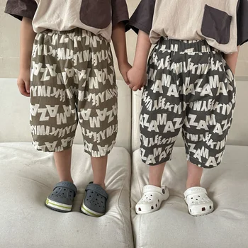 2023 Летни памучни панталони със средна дължина, с букви за момчета и момичета, детски свободни тънки къси панталони