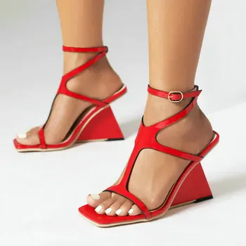 2024 Летни дамски обувки на висок ток от изкуствена кожа, дамски сандали с отворени пръсти и изкривени, Пикантен дамски обувки за партита голям размер