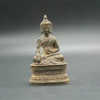 Бронзова статуя, на китайския Тибетски Буда-статуята на стария поклоняющегося Буда