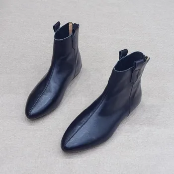 Дамски ботуши с остри пръсти в ретро стил 2023 г. Дамски обувки Есенни ботильоны на равна подметка ежедневни дамски ботуши на Челси от мека кожа с мека подметка