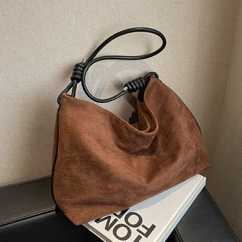 Дизайнерска чанта в ретро стил от велур за почивка 2023, Есен/зима, нова дамска чанта през рамо, чанта по чанта