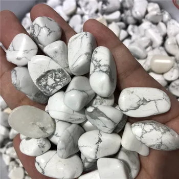 Естествен кварц, бели кристали на хаулита, лечебни камъни за декорация на градината