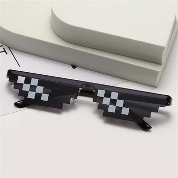 Слънчеви очила Mosaic за мъже и жени Pixel Black Слънчеви очила робот-геймър в ретро стил, стръмни очила пури в ограничени бройки нюанси за партита